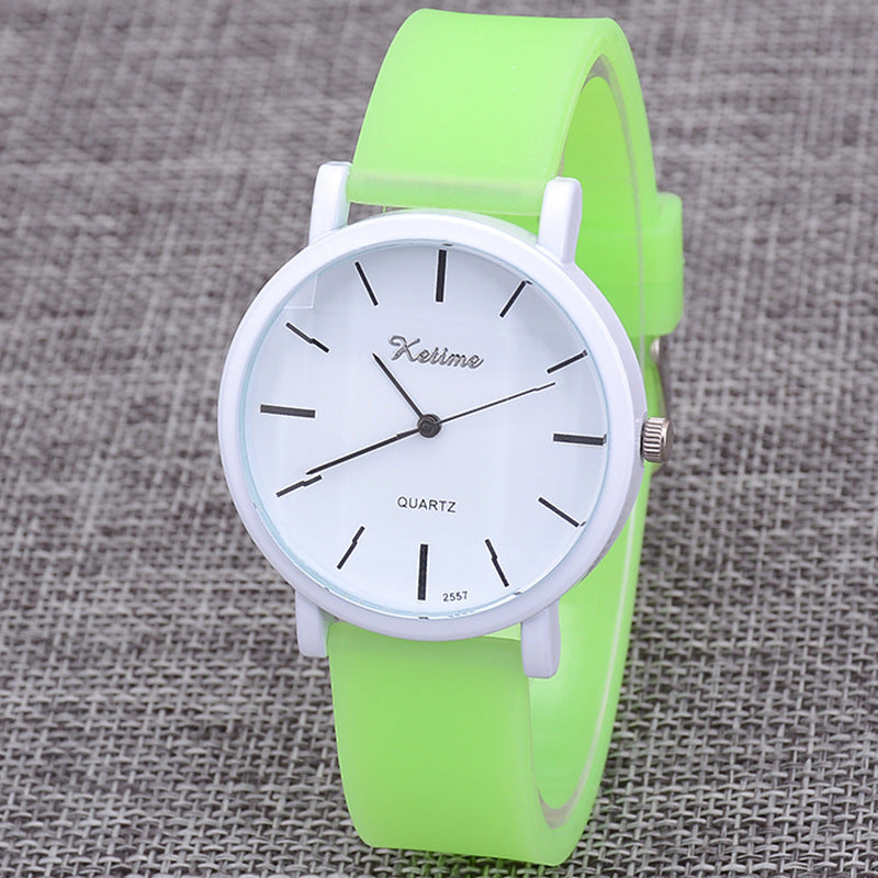 Fashion Silicone Band Quartz Watch