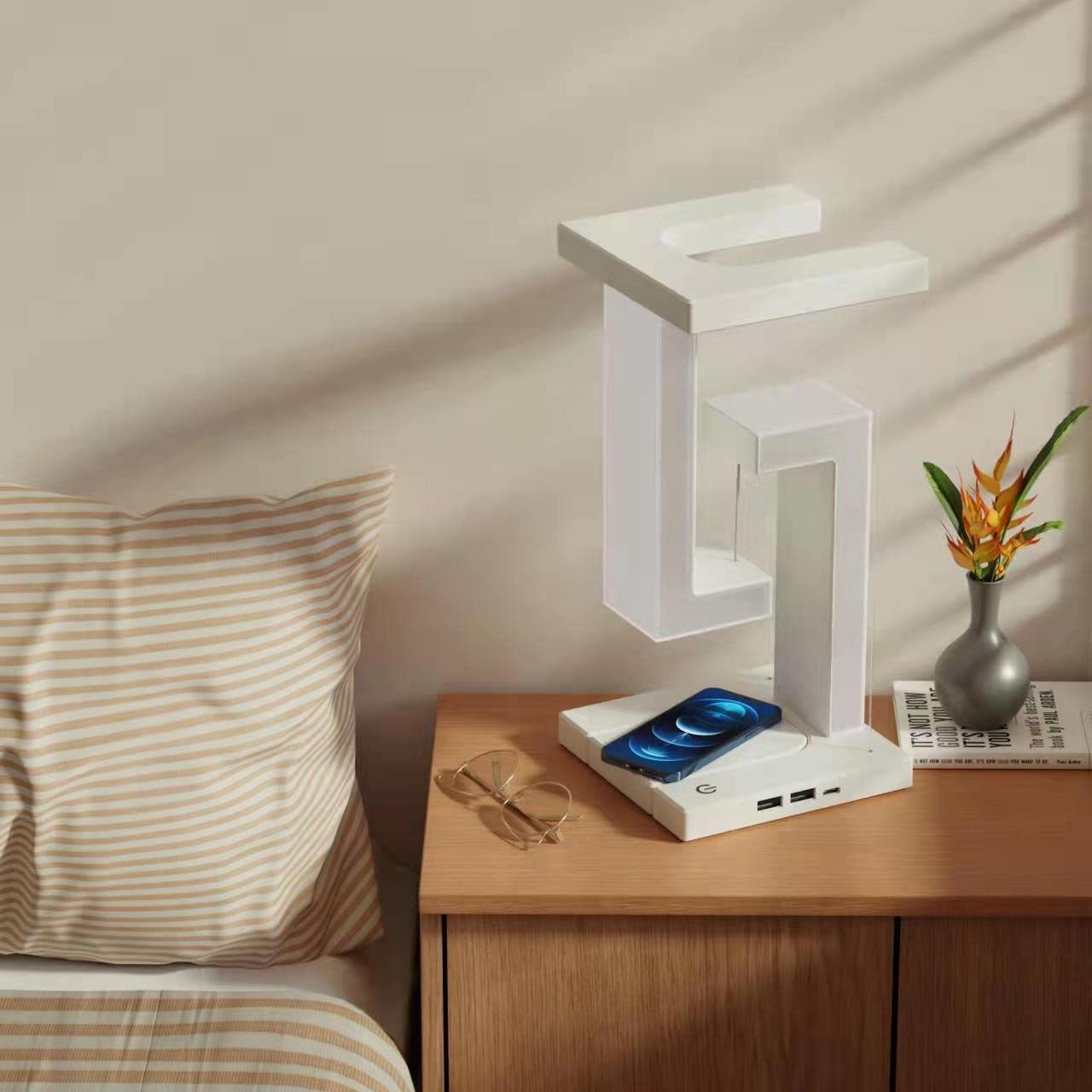 Lampe de table suspendue créative à chargement sans fil pour smartphone, lampe d'équilibre flottante pour la maison et la chambre à coucher