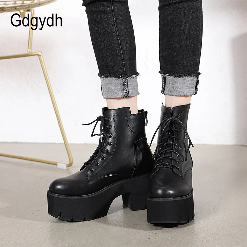 Gdgydh 2022 Bottines pour femmes en gros, bout rond, matériau souple EVA, à lacets, bottes courtes pour femmes, chaussures à plateforme épaisse, noires