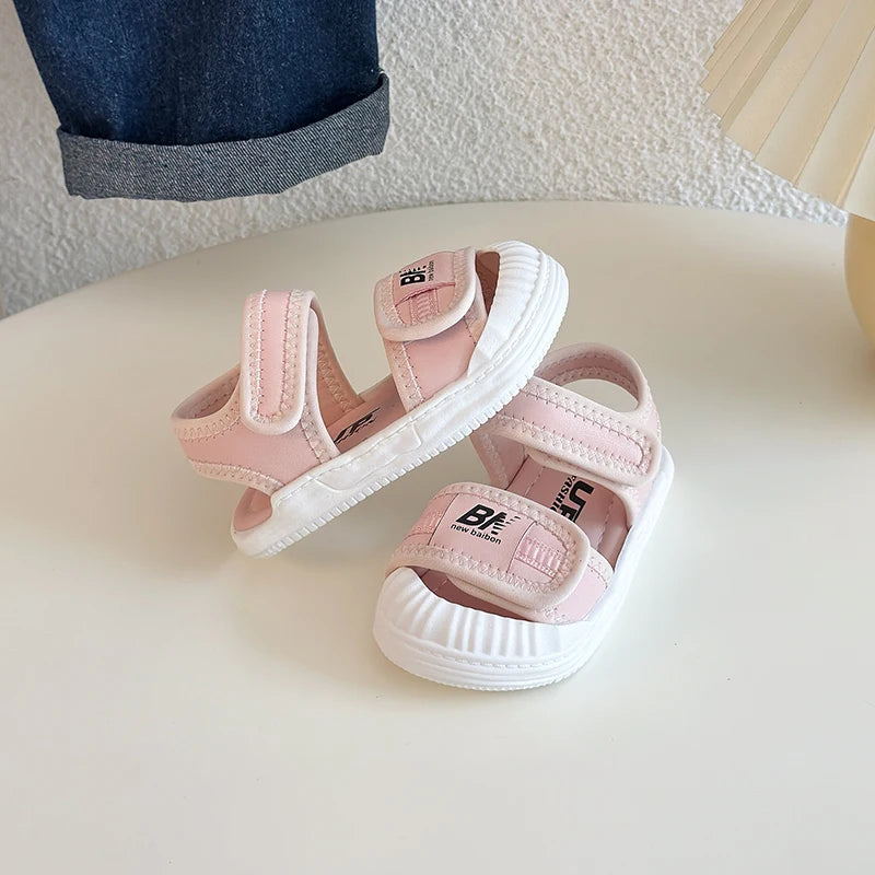 Sandales d'été antidérapantes pour bébés filles et garçons, chaussures plates à bout fermé pour tout-petits, chaussures de berceau, sandales d'extérieur pour nourrissons et enfants