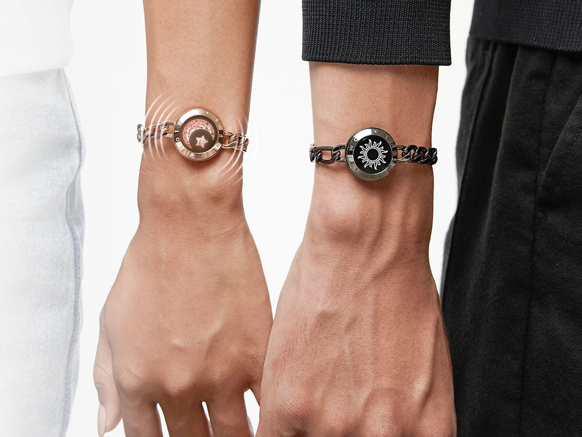 Totwoo Long Distance Relationship Touch Bracelets Couple Birthday Gift Smart Bluetooth Jewelry with App Support iOS Android
