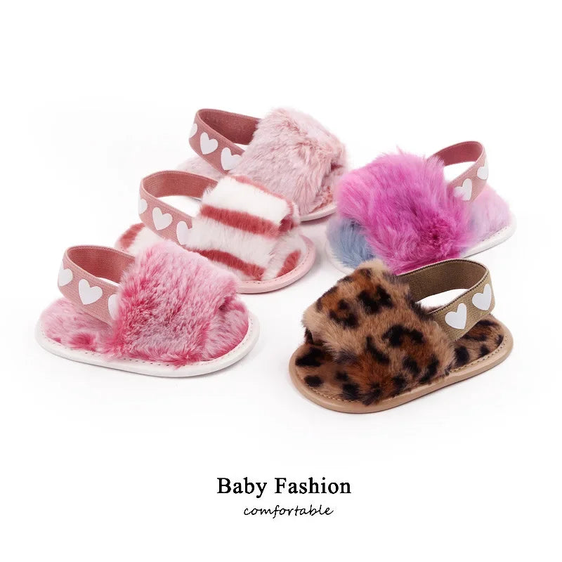 Sandales pour nouveau-né fille, mignonnes, été, hiver, en peluche, semelles souples, plates, princesse, antidérapantes, pour les premiers pas