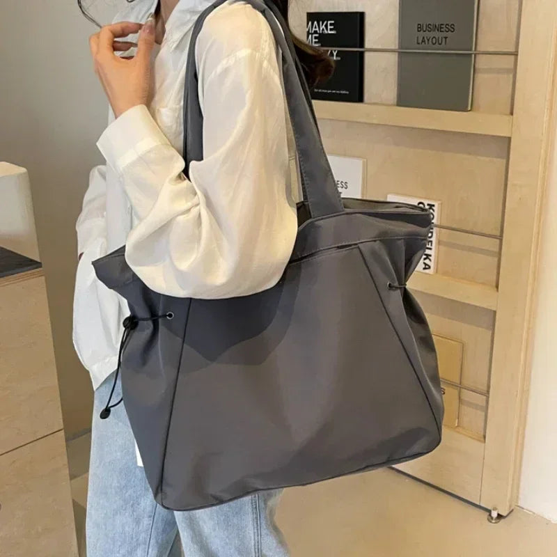 Sac fourre-tout décontracté de grande capacité, sac de voyage simple pour femme, grand sac à bandoulière, sacs à main esthétiques, sac fourre-tout à cordon