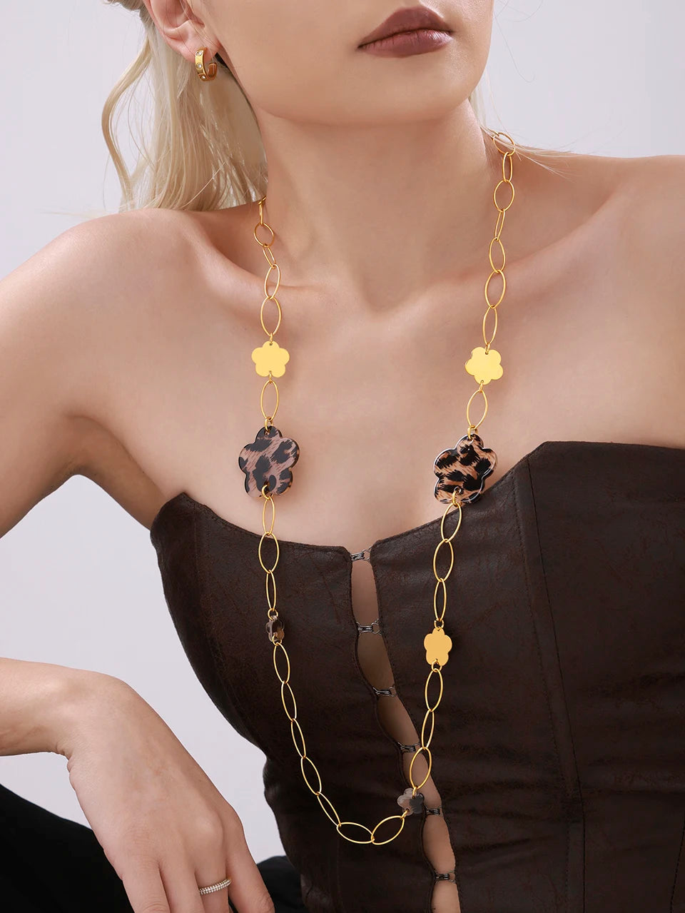 Collier long en acier inoxydable plaqué or 18 carats pour femme, chaîne de pull, imprimé léopard, accessoires de bijoux