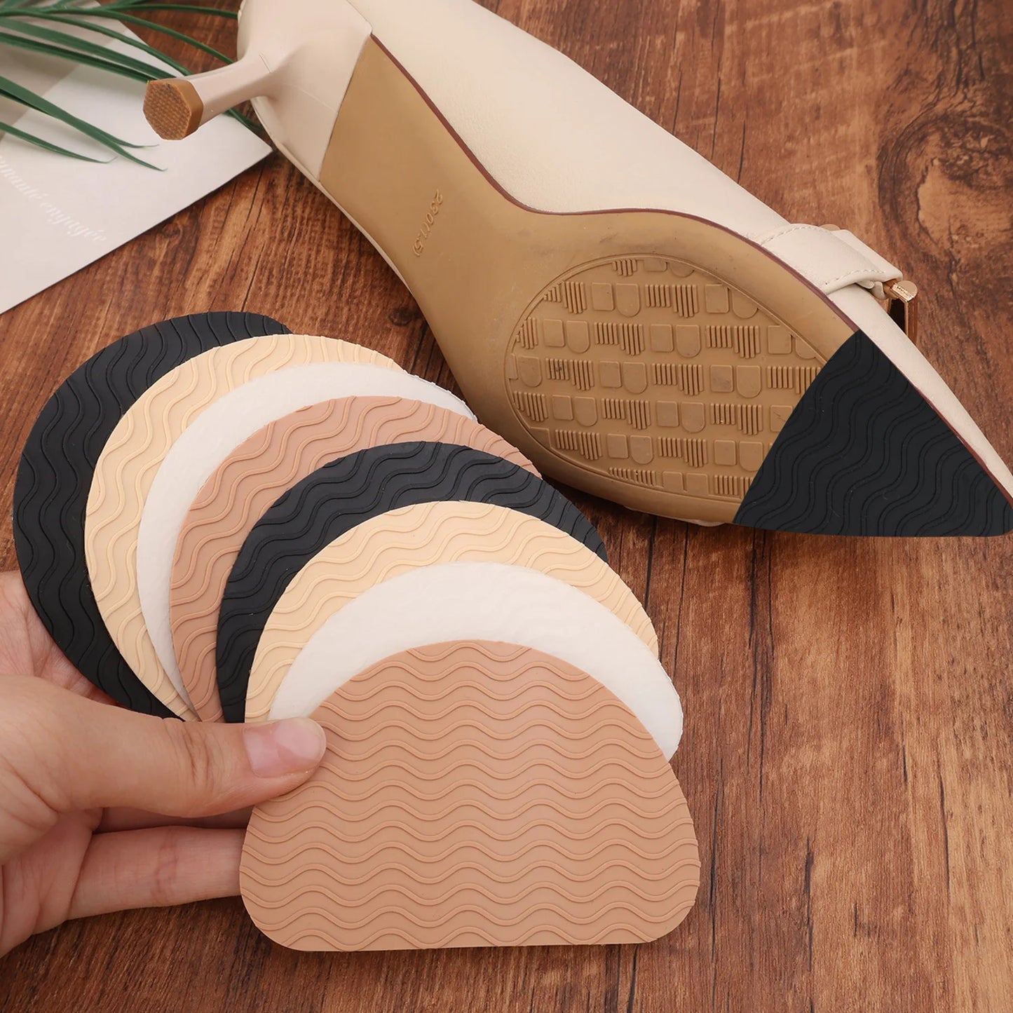Tapis de chaussures antidérapant et résistant à l'usure, autocollants, protecteur de semelle auto-adhésif, talons hauts, autocollant pour l'avant-pied, coussinets de semelles en caoutchouc de silicone