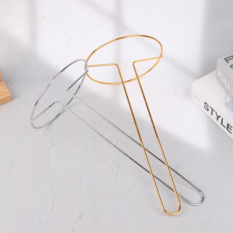 1PC Iron Kitchen Roll Paper Towel Holder Bathroom Paper Towel Holder Dining Table Vertical Napkin Holder Kitchen Storage Rack