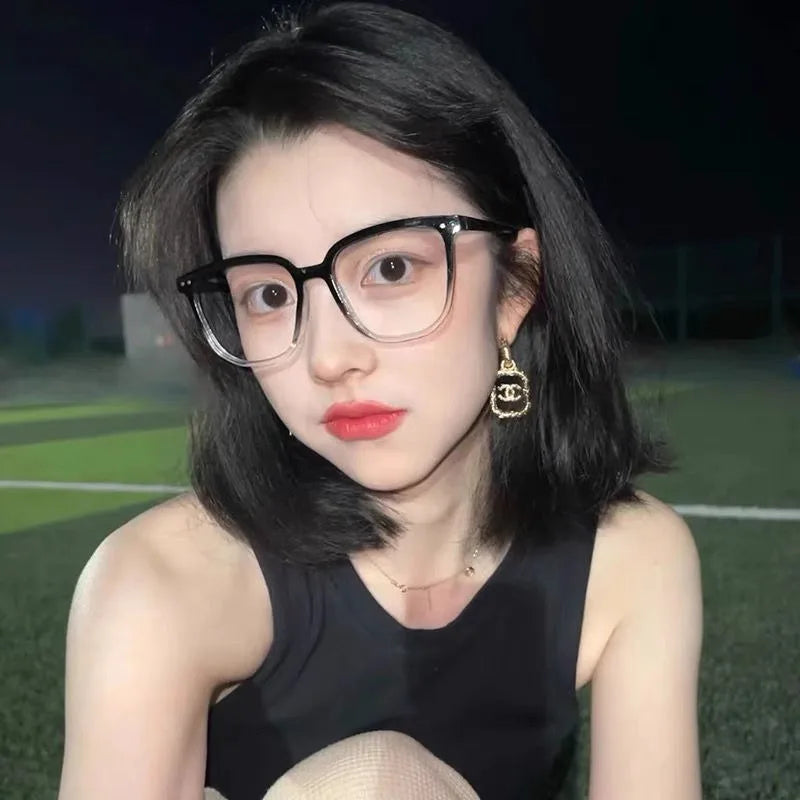 Monture de lunettes anti-lumière bleue tendance et tendance avec verres plats dégradés en bois pour femmes
