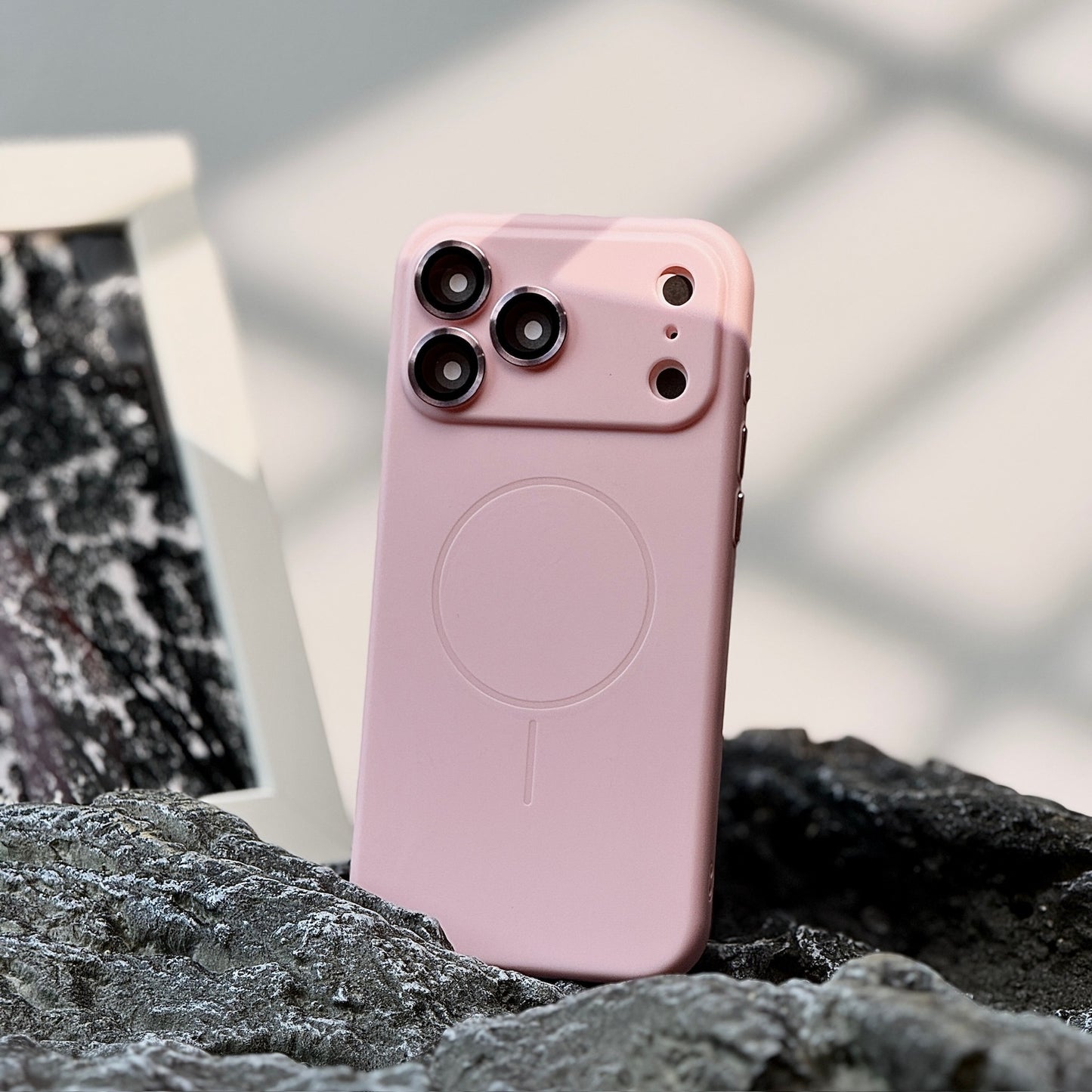 Frosted Skin Feeling Magnetic Suction Phone Case Lens Protector All-inclusive Drop-resistant