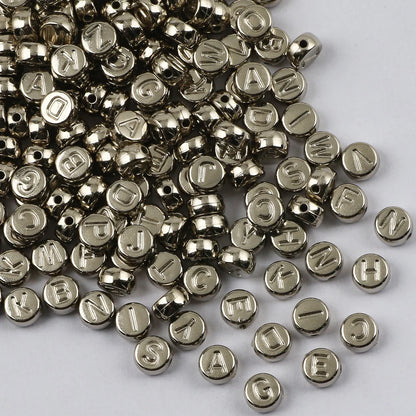 Perles plates en acrylique avec lettres de l'alphabet dorées pour la fabrication de bijoux faits à la main, bracelets à breloques, colliers et accessoires