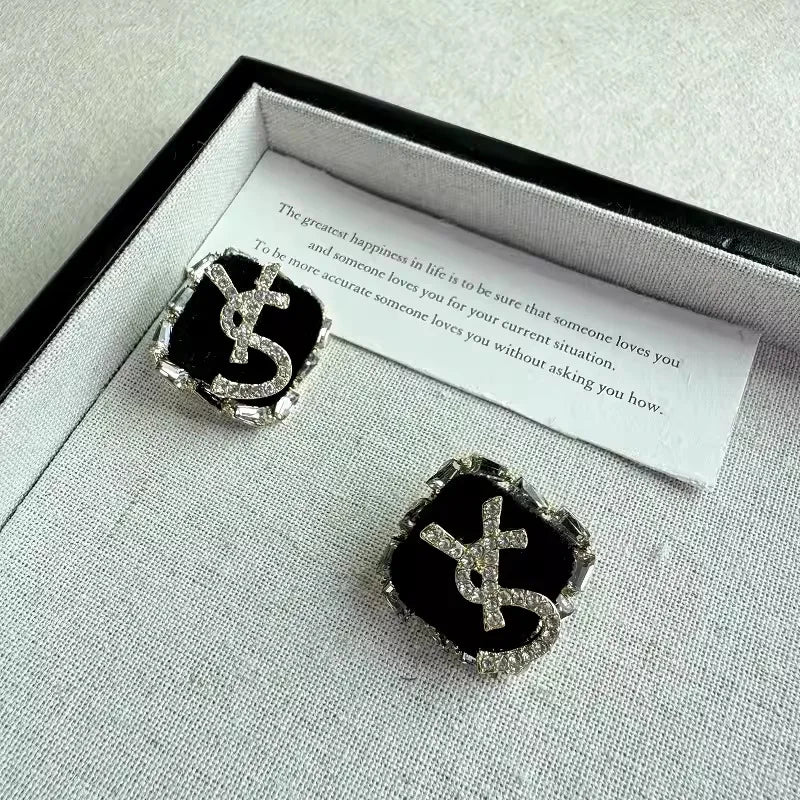 Boucles d'oreilles à tige classiques en strass avec lettres YS pour femmes, boucles d'oreilles tendance en zircon noir de luxe, bijoux de fête de bureau, accessoires cadeaux