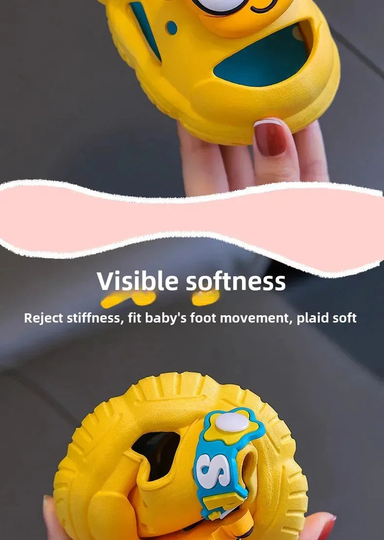 Sandales d'été mignonnes pour enfants, pantoufles confortables antidérapantes pour intérieur et extérieur, pour la plage et la maison, chaussures à enfiler pour garçons et filles