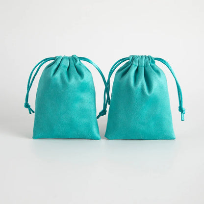 Lot de 10 pochettes en velours à cordon coulissant en flanelle grise pour bijoux, trousses de maquillage, pochettes cadeaux chics pour mariage