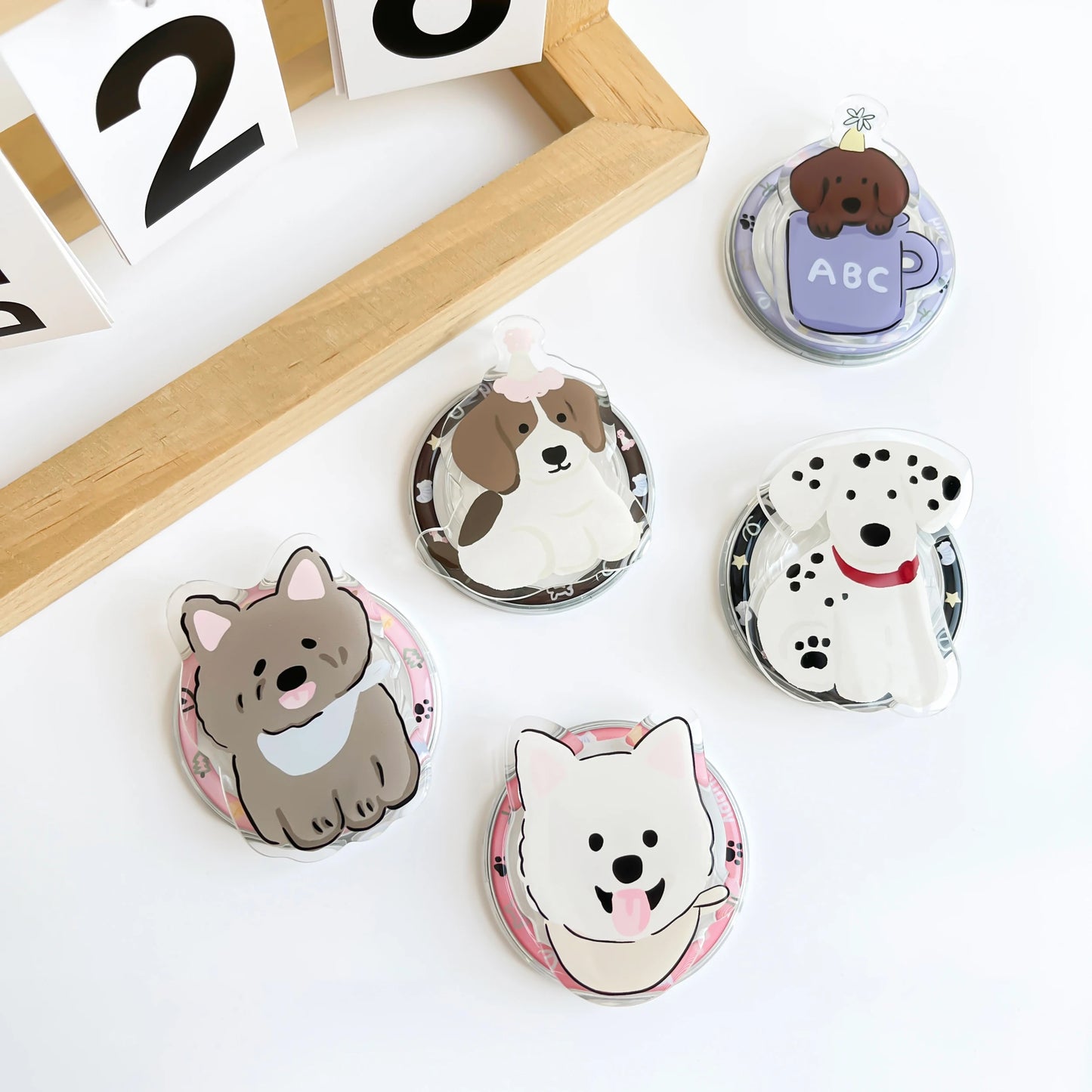 Magnetic Phone Holder Custom Cartoon Design Acrylic Phone Grip GripTok Popular Phone Socket Stand Custom Photo Logo