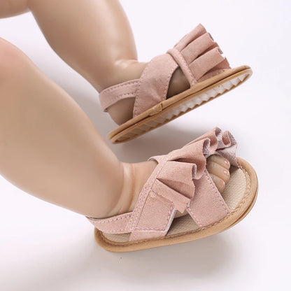 Sandales d'été pour bébé, chaussures pour bébé fille, princesse, semelles plates, antidérapantes, chaussures de berceau pour tout-petits, pantoufles en toile pour nouveau-né