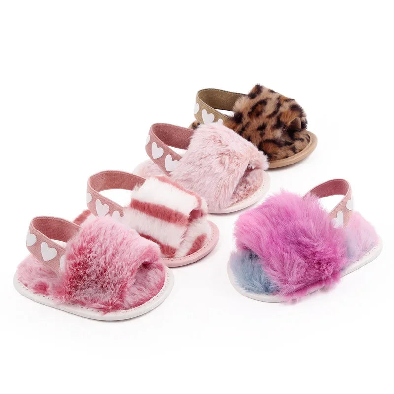 Sandales pour nouveau-né fille, mignonnes, été, hiver, en peluche, semelles souples, plates, princesse, antidérapantes, pour les premiers pas