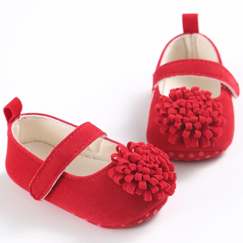 Baby Shoes Cute Baby Sweet Princess Style 0-1 Year Old Non slip Fabric Sole Newborn Red Holiday Walking Shoes 2023 New Ins Super