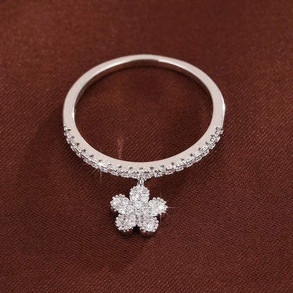 Fashion Gracefully Synthetic Zirconia Women's Ring with Delicate Five-Leaf Flower Pendant