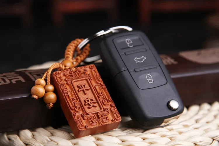 Peach Wood Carving Car Key Chain, Pendant Mascot, Carving Piece, Ornament Sculpture, Feng Shui Talisman Amulet