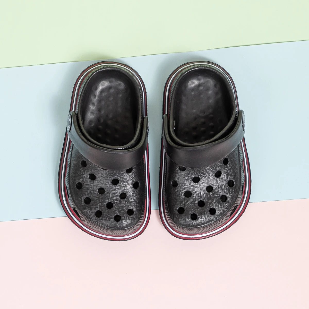 Chaussures de jardin classiques d'été pour enfants, souples, confortables, antidérapantes, légères, EVA, colorées, unisexes, pour la plage