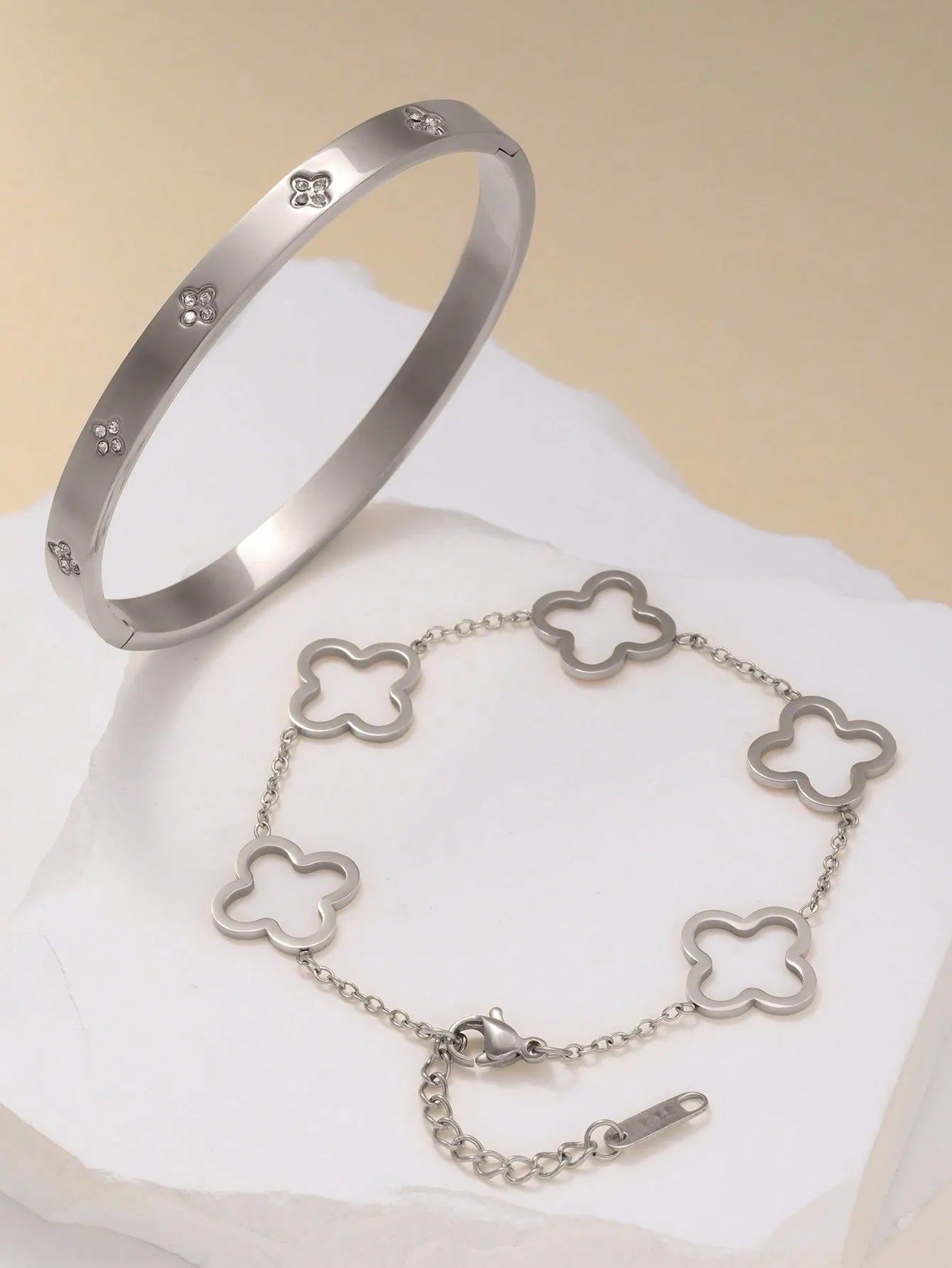 1 Set Fashion Light Luxury Stainless Steel Four Leaf Flower Bracelet, Suitable for Women Daily and Party Wear Gift for Friends