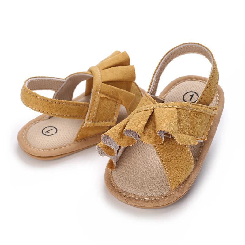 Sandales d'été pour bébé, chaussures pour bébé fille, princesse, semelles plates, antidérapantes, chaussures de berceau pour tout-petits, pantoufles en toile pour nouveau-né