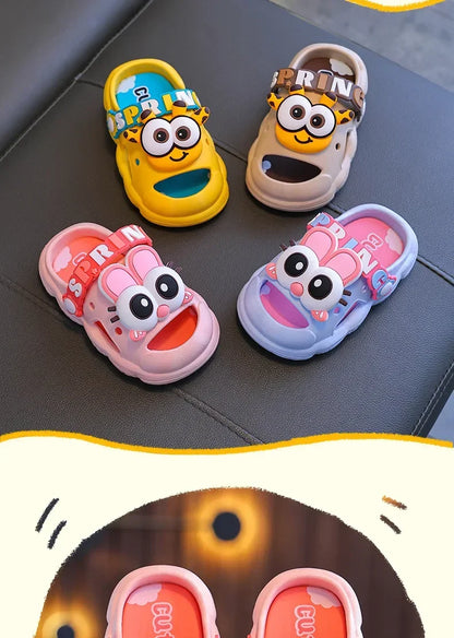 Sandales d'été mignonnes pour enfants, pantoufles confortables antidérapantes pour intérieur et extérieur, pour la plage et la maison, chaussures à enfiler pour garçons et filles