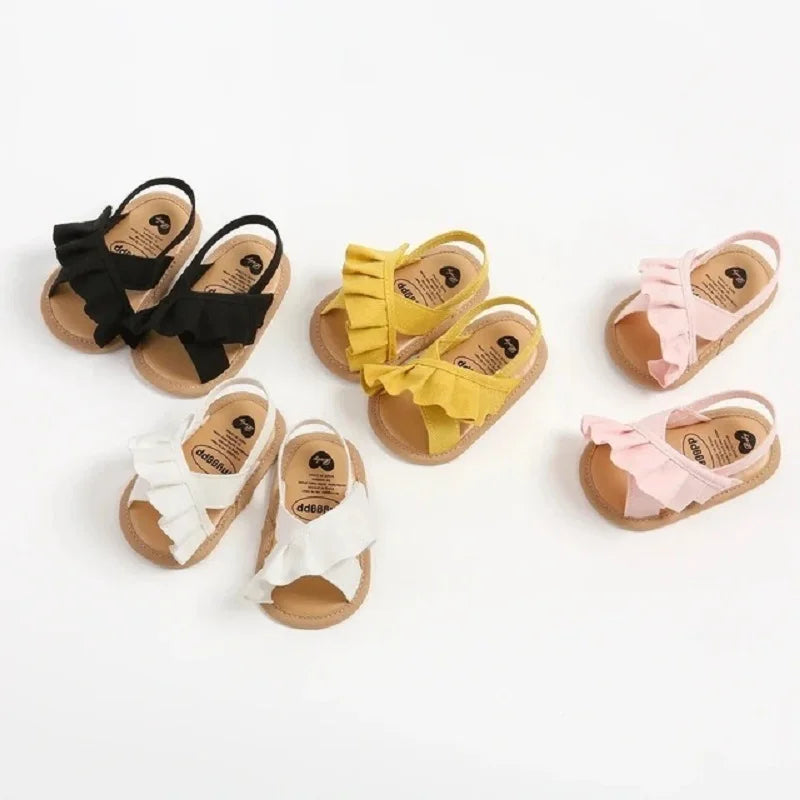 Sandales d'été pour bébé, chaussures pour bébé fille, princesse, semelles plates, antidérapantes, chaussures de berceau pour tout-petits, pantoufles en toile pour nouveau-né