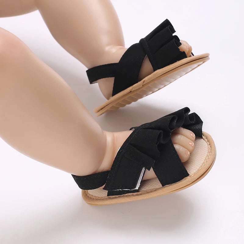 Sandales d'été pour bébé, chaussures pour bébé fille, princesse, semelles plates, antidérapantes, chaussures de berceau pour tout-petits, pantoufles en toile pour nouveau-né