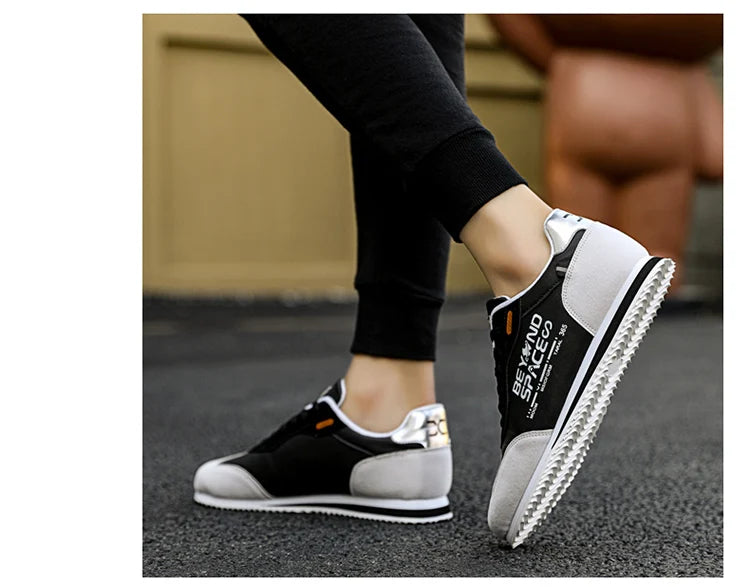 Spring New 2023 Fashion Yellow Low Casual Sneakers Men Comfortable Flats Outdoor Sport Shoes Trainers Mens Sneakers Basket Homme