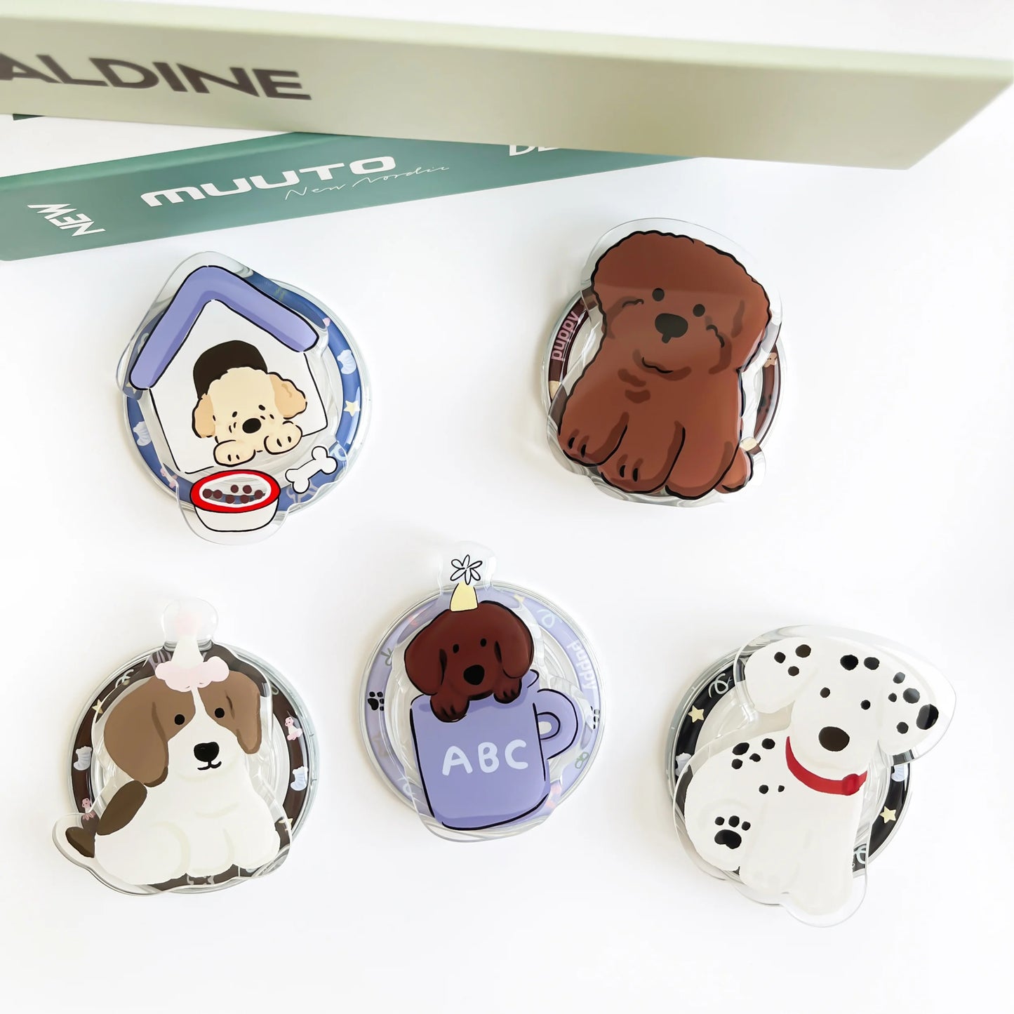Magnetic Phone Holder Custom Cartoon Design Acrylic Phone Grip GripTok Popular Phone Socket Stand Custom Photo Logo
