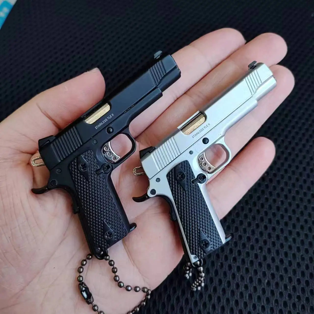Detachable 1:3 Mini Alloy Colt 1911 Pistol Model PUBG Jedi Toy Gun Keychain Fidget Toy for Boy Collection Adults Chrismas Gift