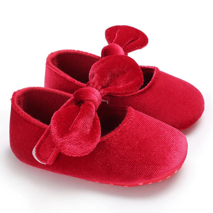 Baby Shoes Cute Baby Sweet Princess Style 0-1 Year Old Non slip Fabric Sole Newborn Red Holiday Walking Shoes 2023 New Ins Super