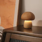 Veilleuse LED en bois en forme de champignon avec interrupteur tactile, idéale pour la chambre d'un enfant ou comme veilleuse décorative