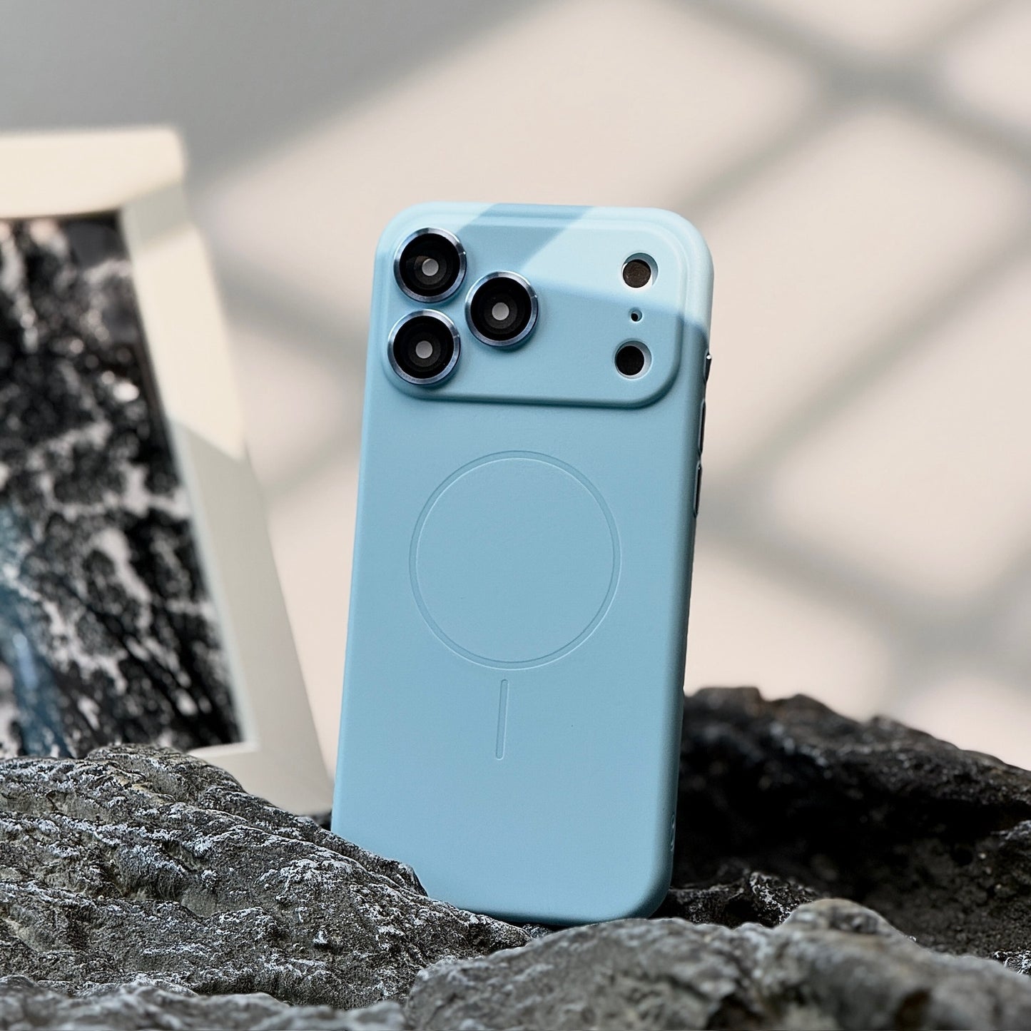 Frosted Skin Feeling Magnetic Suction Phone Case Lens Protector All-inclusive Drop-resistant